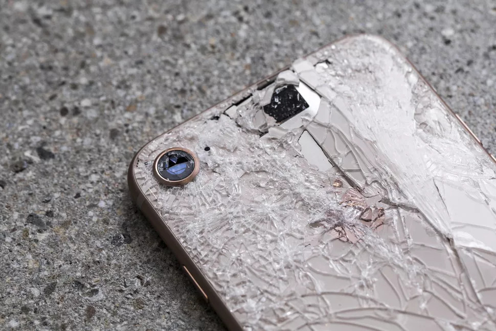 在美国，每一分钟就会有96部手机掉到地上！