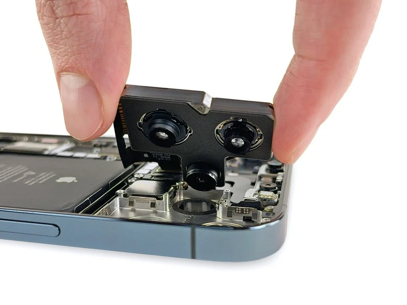 iPhone 12 Pro Max 拆解：广角镜头更大、L 型电池