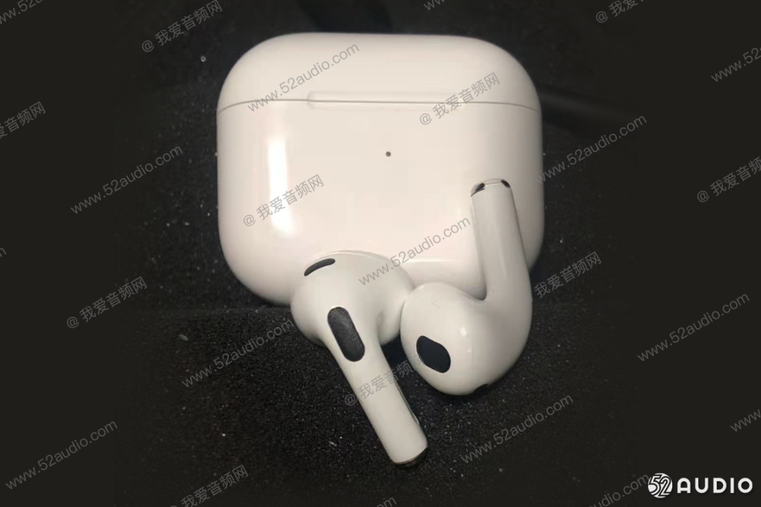 苹果削减 iPhone 12 mini 产量＼AirPods 3 最新渲染图