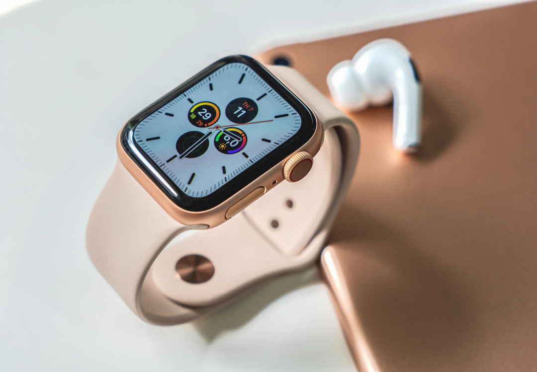 苹果告知 iPhone 用户不要这样做＼明年的 Apple Watch 或能测体温